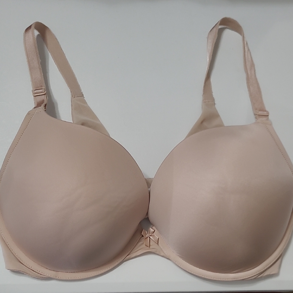 Torrid Curve 360 Back Smoothing Push-up Plunge Underwire Nude Bra size 38DDD